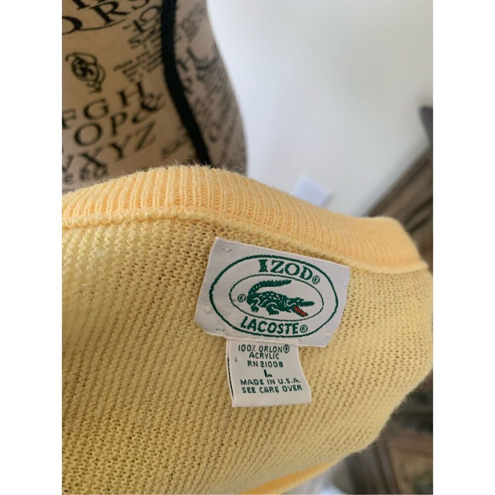 Vintage 70’s IZOD Lacoste Men’s V-neck yellow orlon acrylic Sweater - Picture 3 of 8